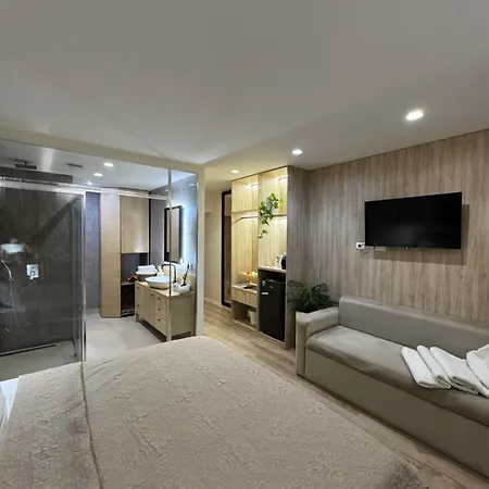 Vlora Studio